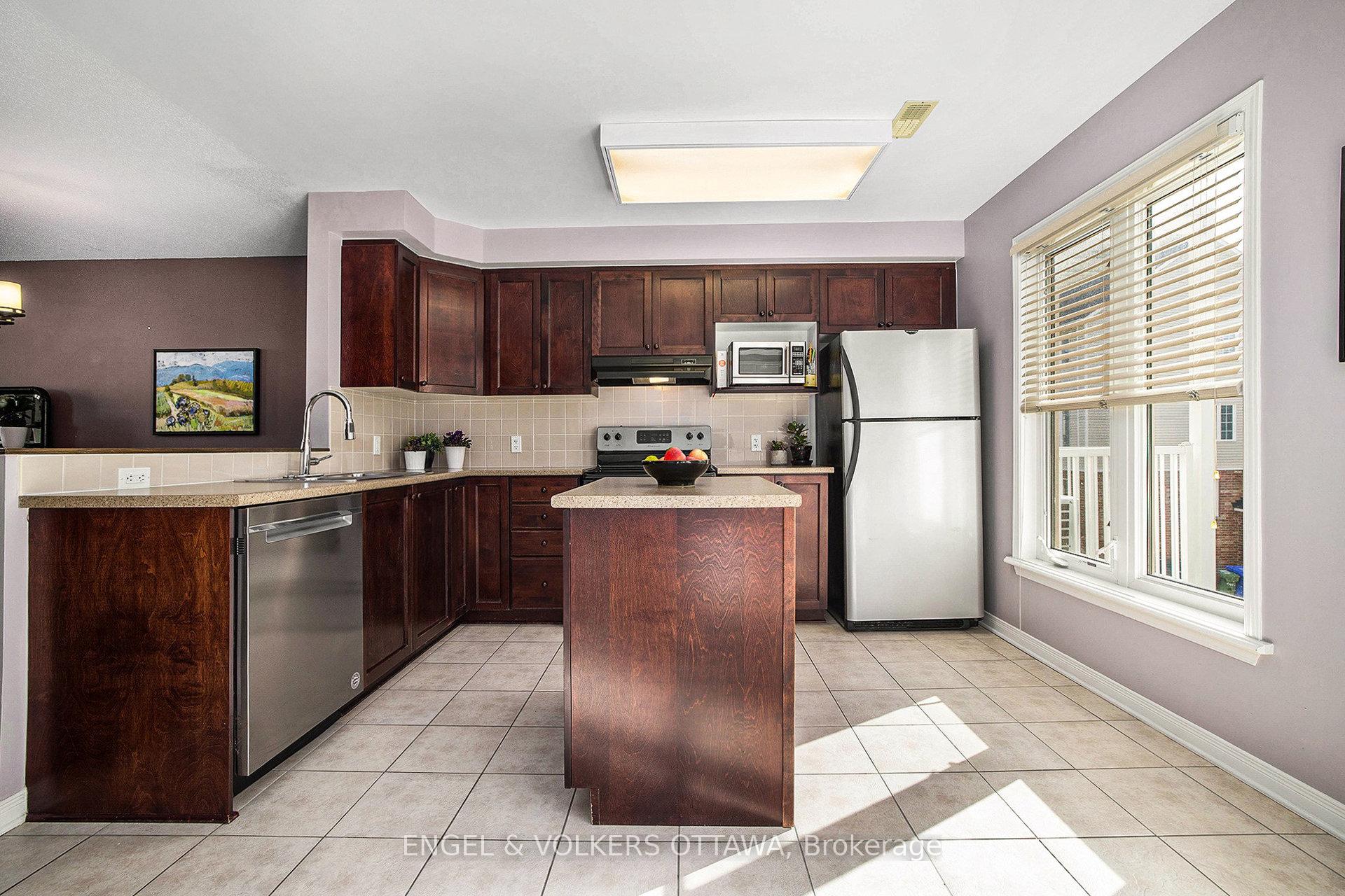 Photo 10 of Unit 107, 1512 Walkley Road, Ottawa, Heron Gate/Industrial Park — HOMEH