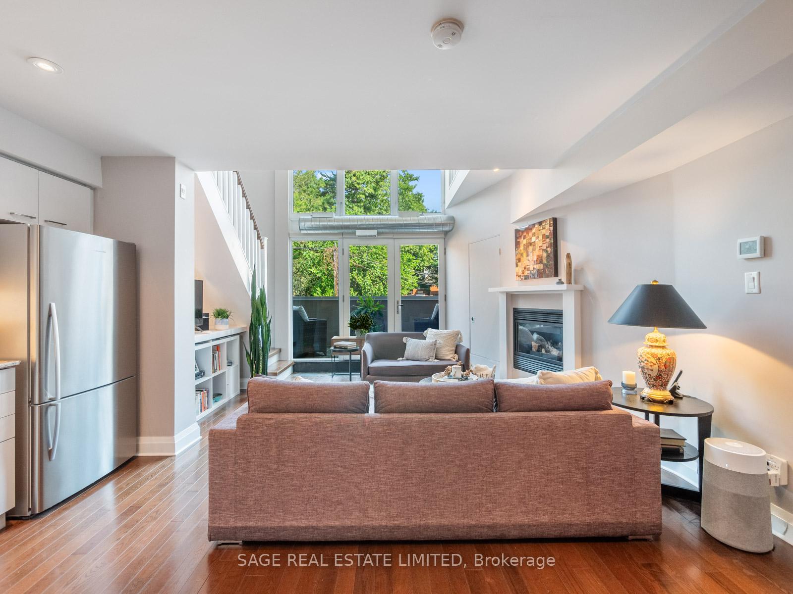 Photo 3 of Unit 204, 2012 Queen Street E, Toronto, The Beaches — HOMEH