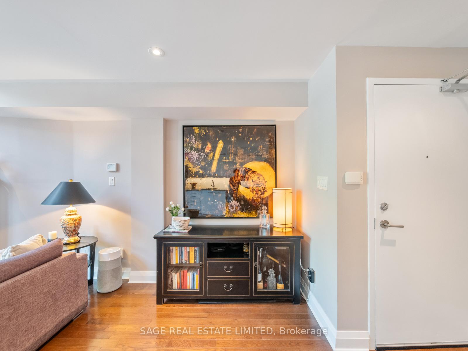 Photo 10 of Unit 204, 2012 Queen Street E, Toronto, The Beaches — HOMEH