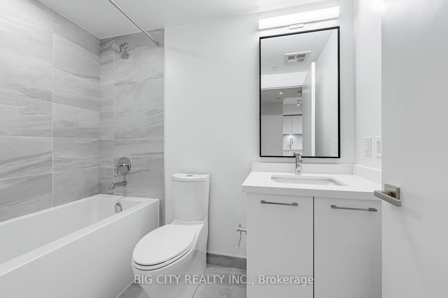 Photo 15 of Unit 1012, 36 Brentcliffe Road, Toronto, Thorncliffe Park — HOMEH