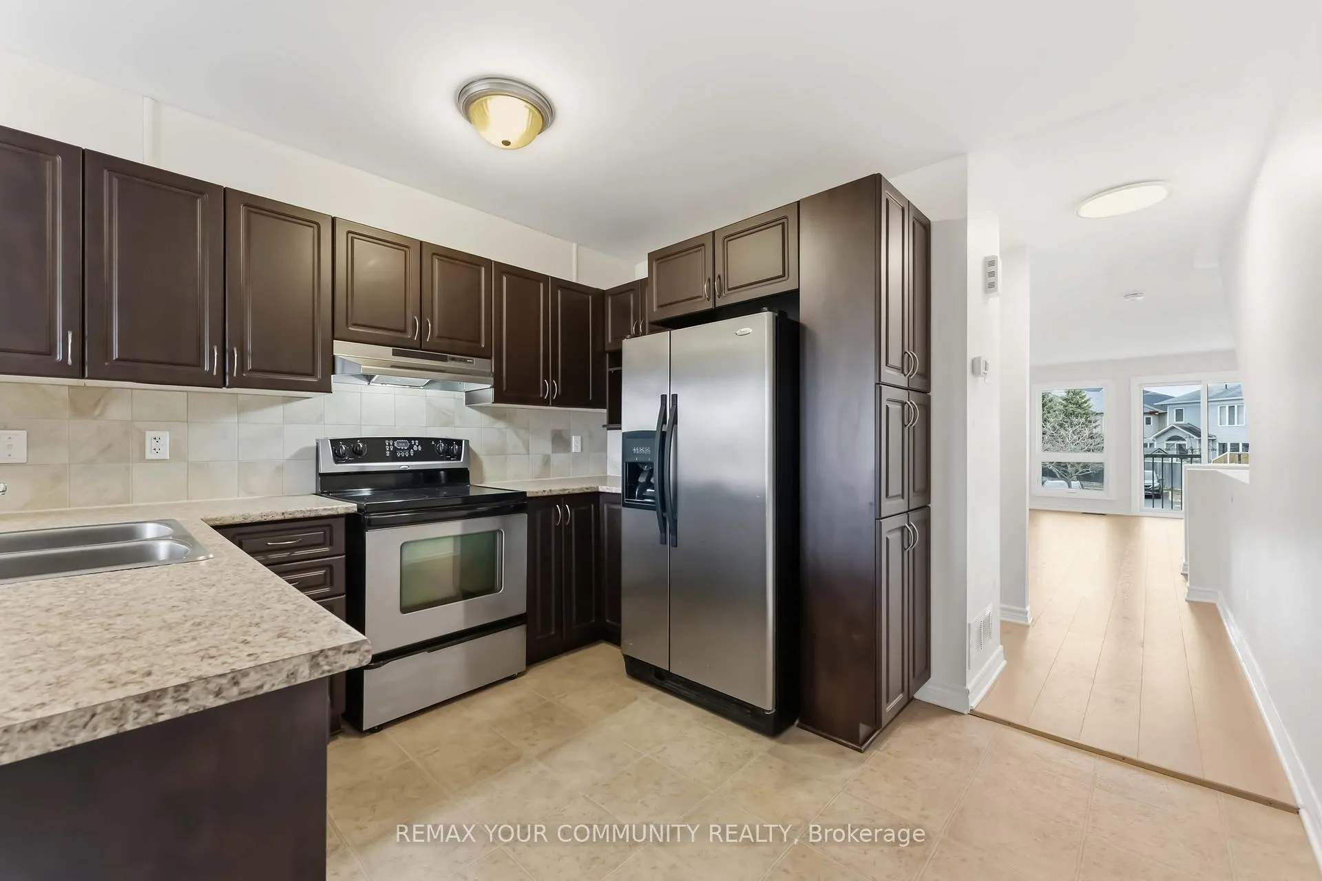 Photo 4 of 785 Lakeridge Drive, Ottawa, Avalon East — HOMEH