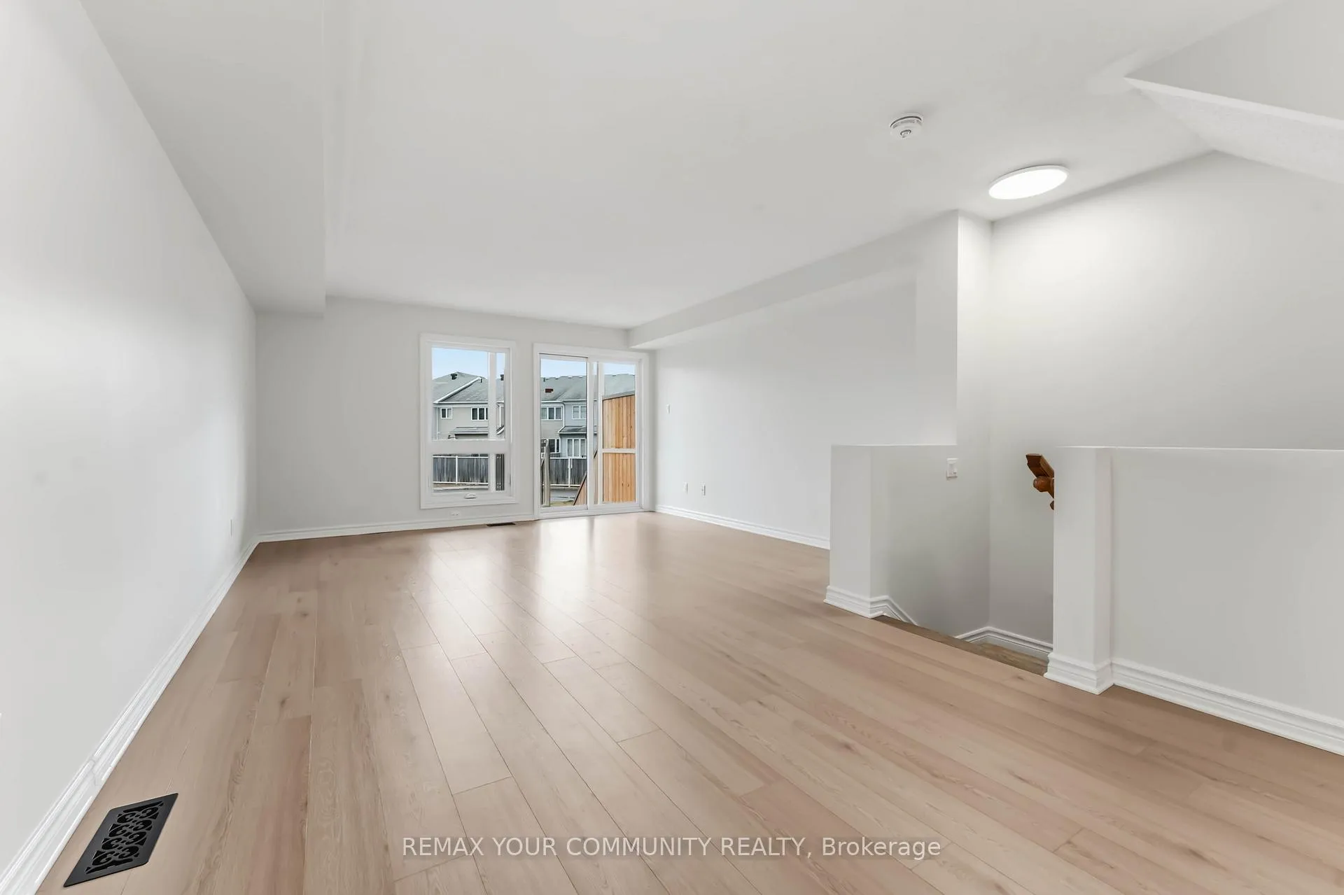 Photo 6 of 785 Lakeridge Drive, Ottawa, Avalon East — HOMEH