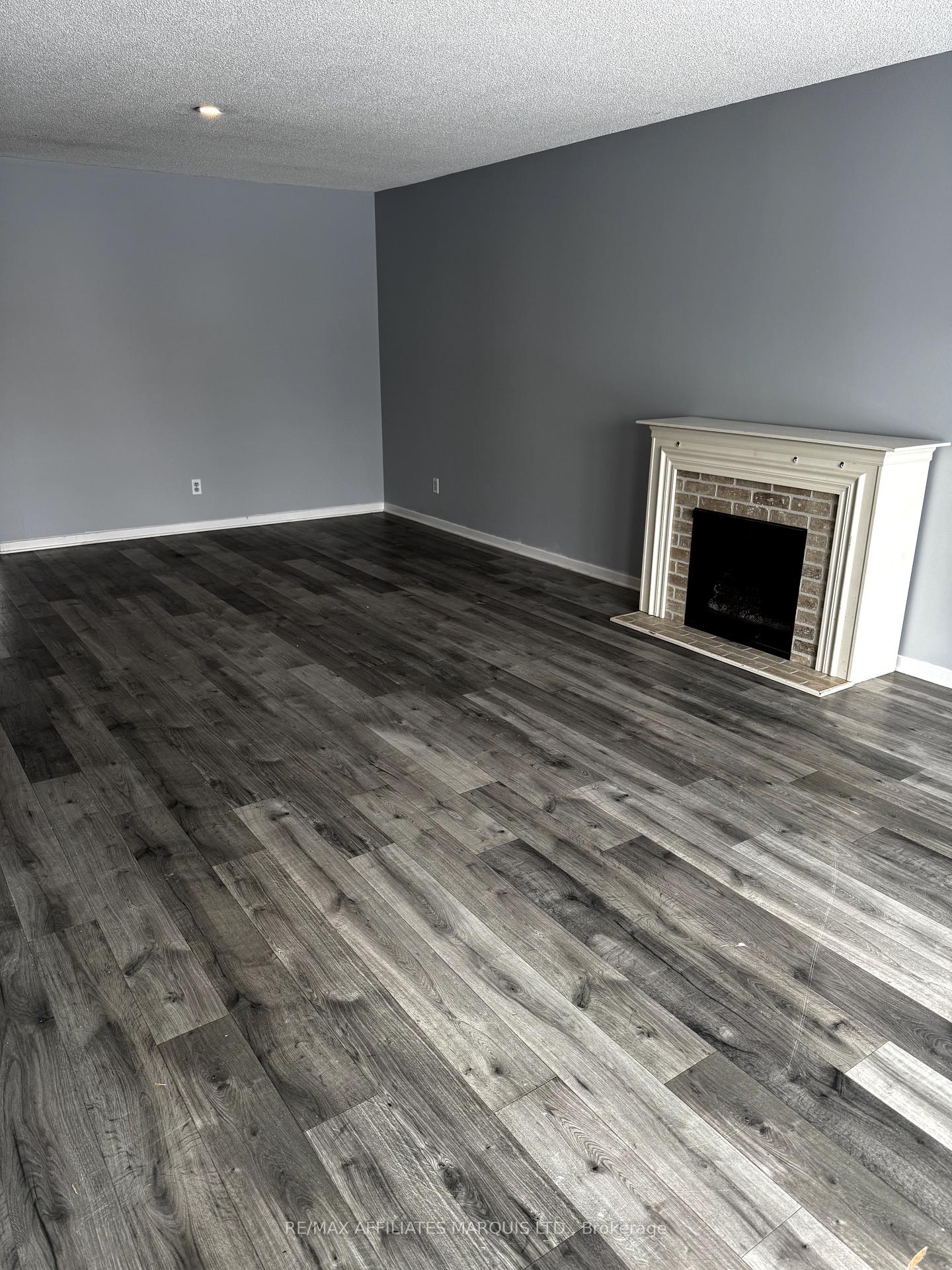 Photo 5 of Unit 4, 14 Tonia Street, North Glengarry, Alexandria — HOMEH