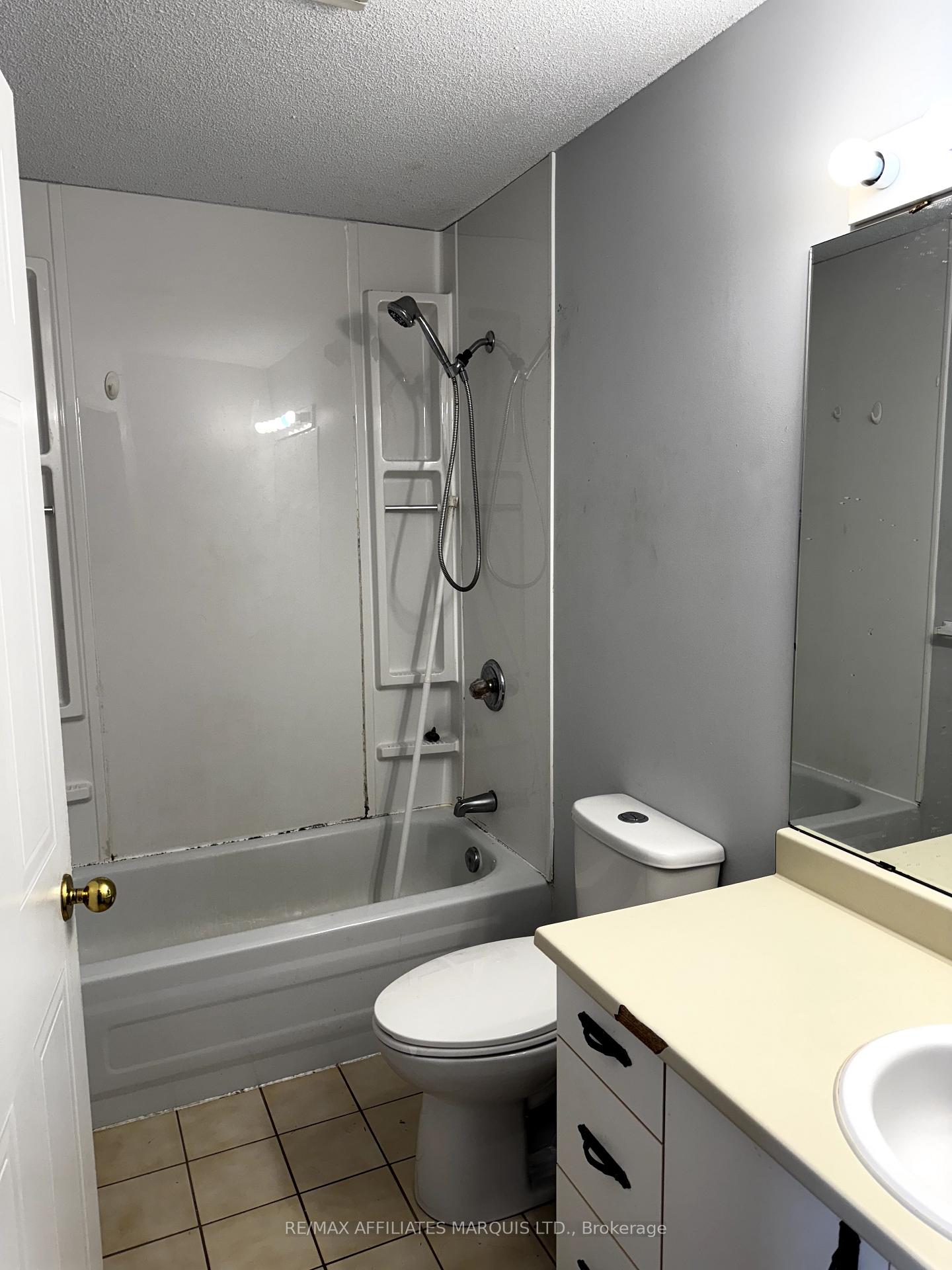 Photo 7 of Unit 4, 14 Tonia Street, North Glengarry, Alexandria — HOMEH