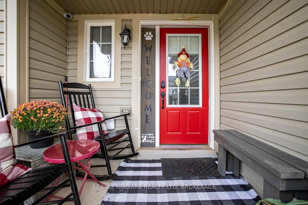 Photo 6 of 105 Bisset Avenue, Brantford — HOMEH