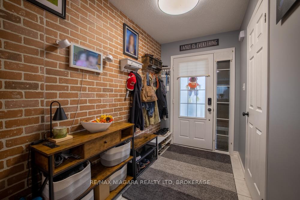 Photo 2 of 105 Bisset Avenue, Brantford — HOMEH