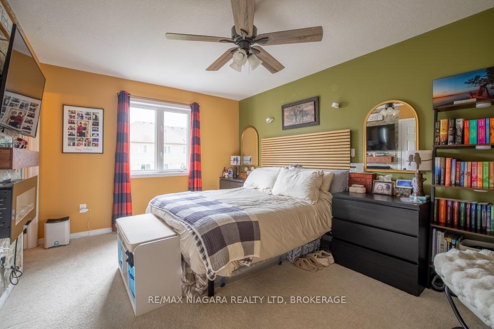 Photo 15 of 105 Bisset Avenue, Brantford — HOMEH