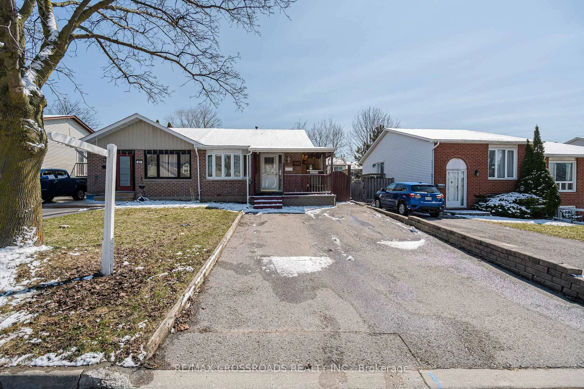 Photo 3 of 809 Monaghan Avenue, Oshawa, Vanier — HOMEH