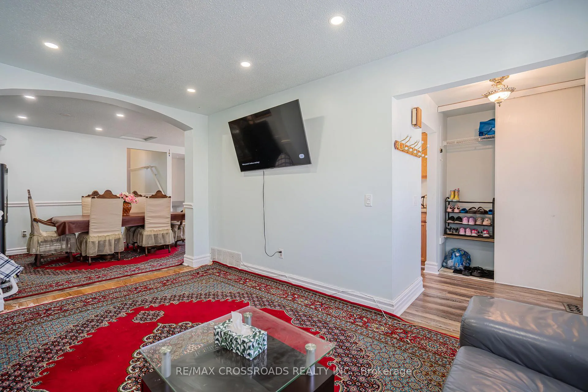 Photo 12 of 809 Monaghan Avenue, Oshawa, Vanier — HOMEH