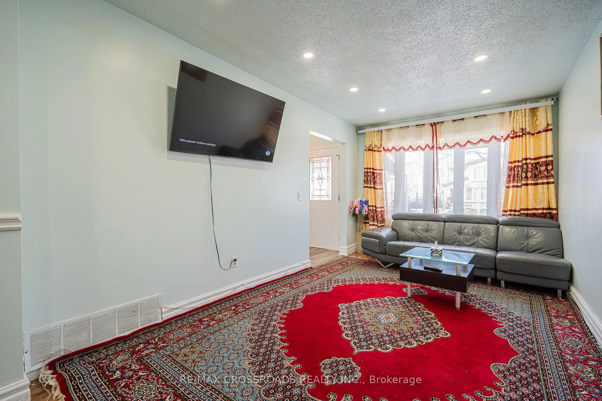 Photo 13 of 809 Monaghan Avenue, Oshawa, Vanier — HOMEH
