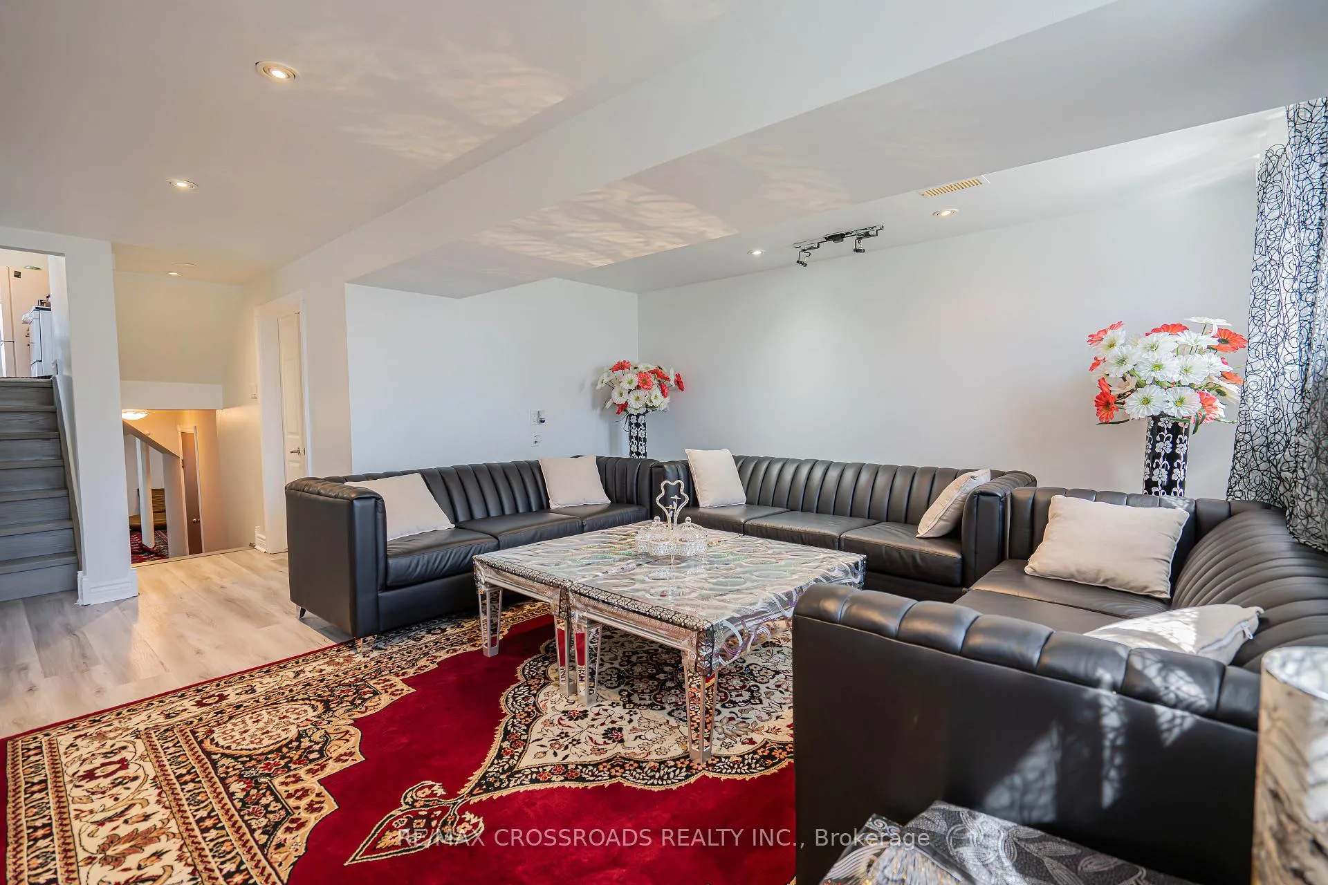 Photo 32 of 809 Monaghan Avenue, Oshawa, Vanier — HOMEH