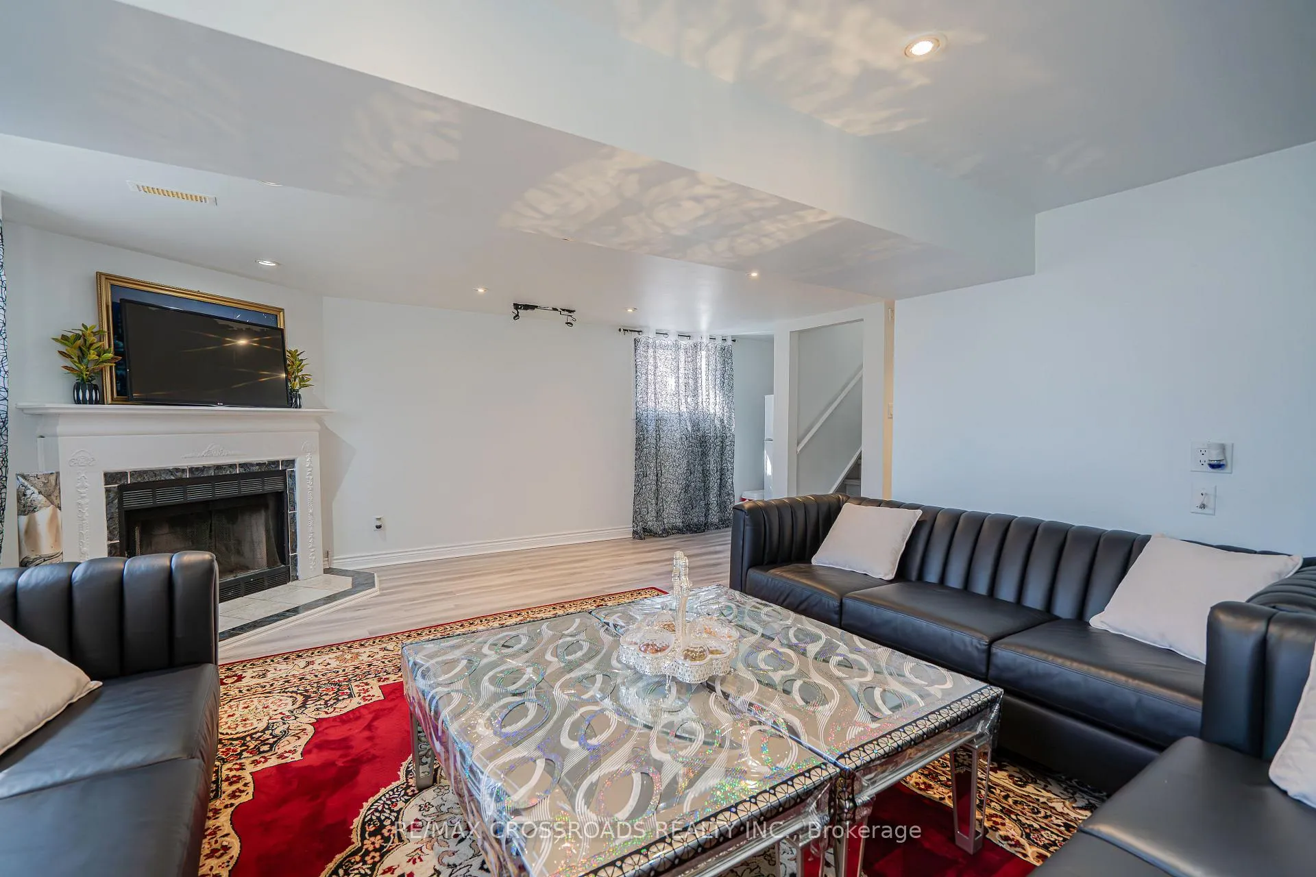 Photo 33 of 809 Monaghan Avenue, Oshawa, Vanier — HOMEH
