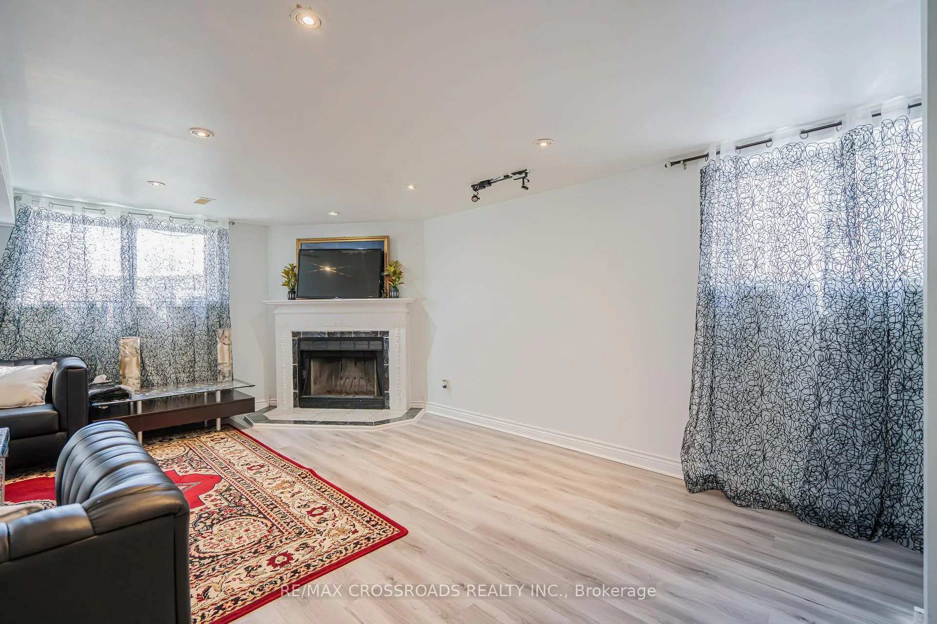 Photo 34 of 809 Monaghan Avenue, Oshawa, Vanier — HOMEH