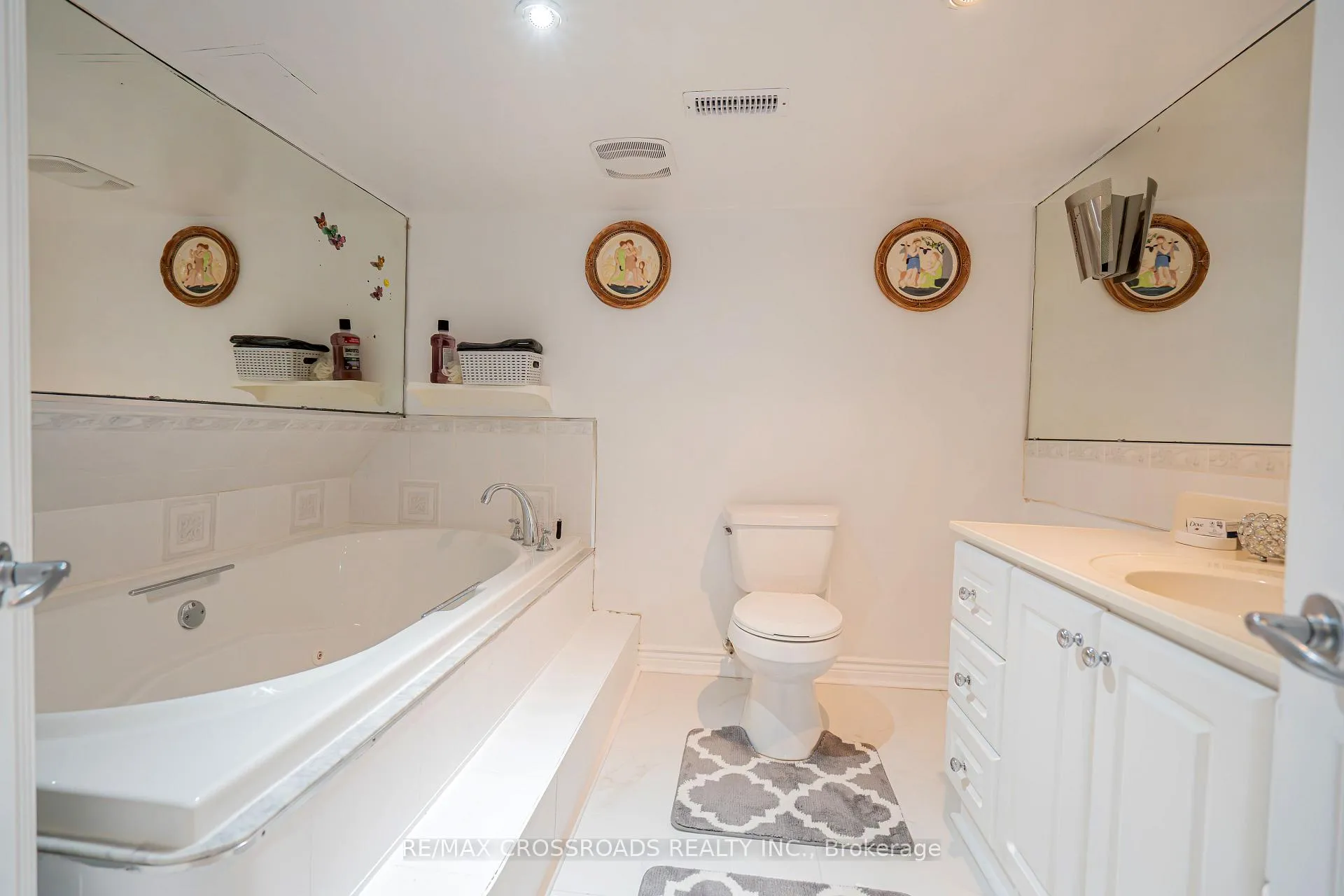 Photo 35 of 809 Monaghan Avenue, Oshawa, Vanier — HOMEH