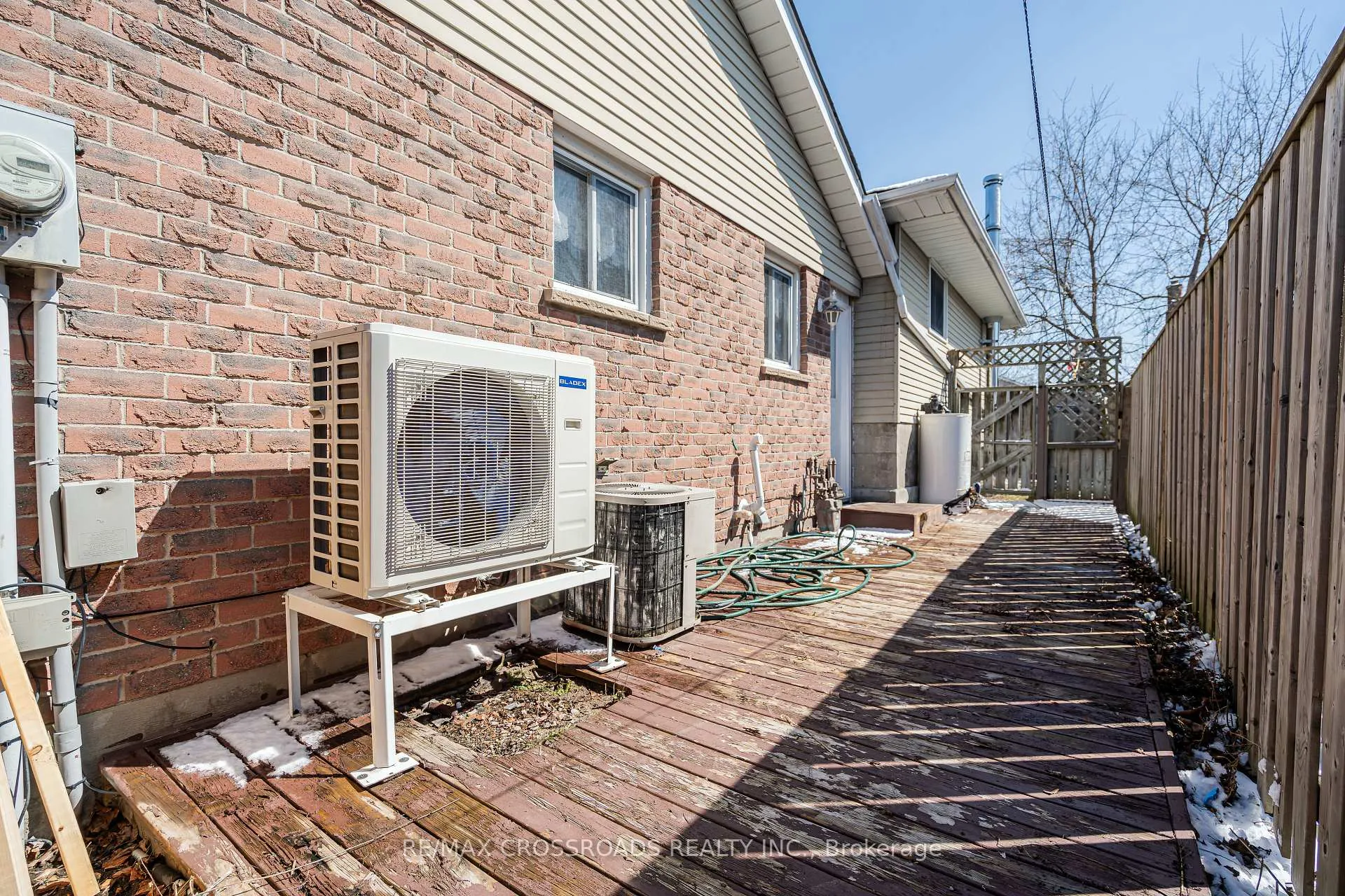 Photo 43 of 809 Monaghan Avenue, Oshawa, Vanier — HOMEH