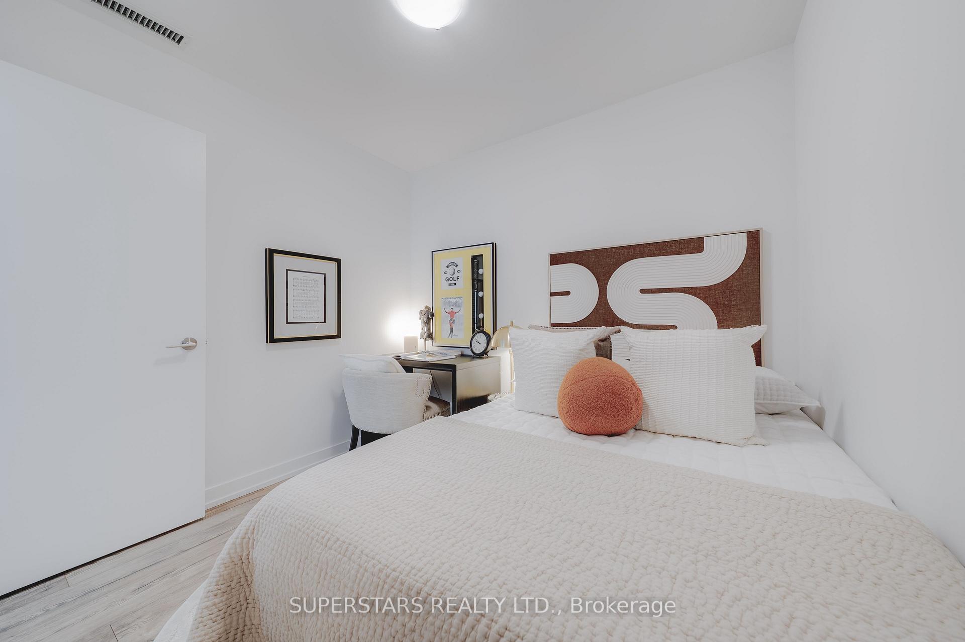 Photo 13 of Unit 702, 125 Redpath Avenue, Toronto, Mount Pleasant West — HOMEH