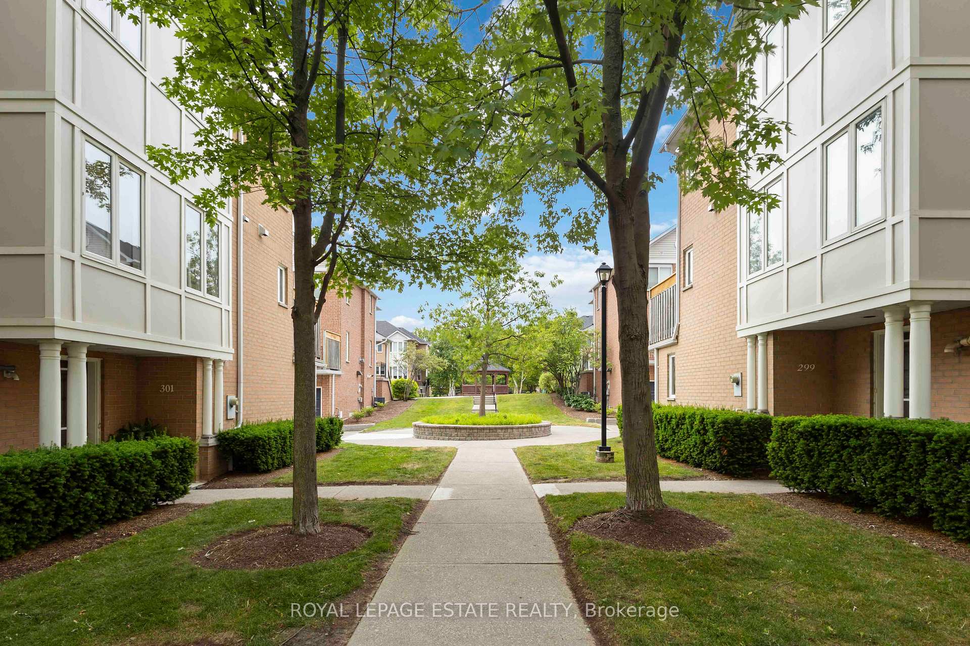 Photo 3 of Unit 301, 83 Mondeo Drive, Scarborough, Dorset Park — HOMEH