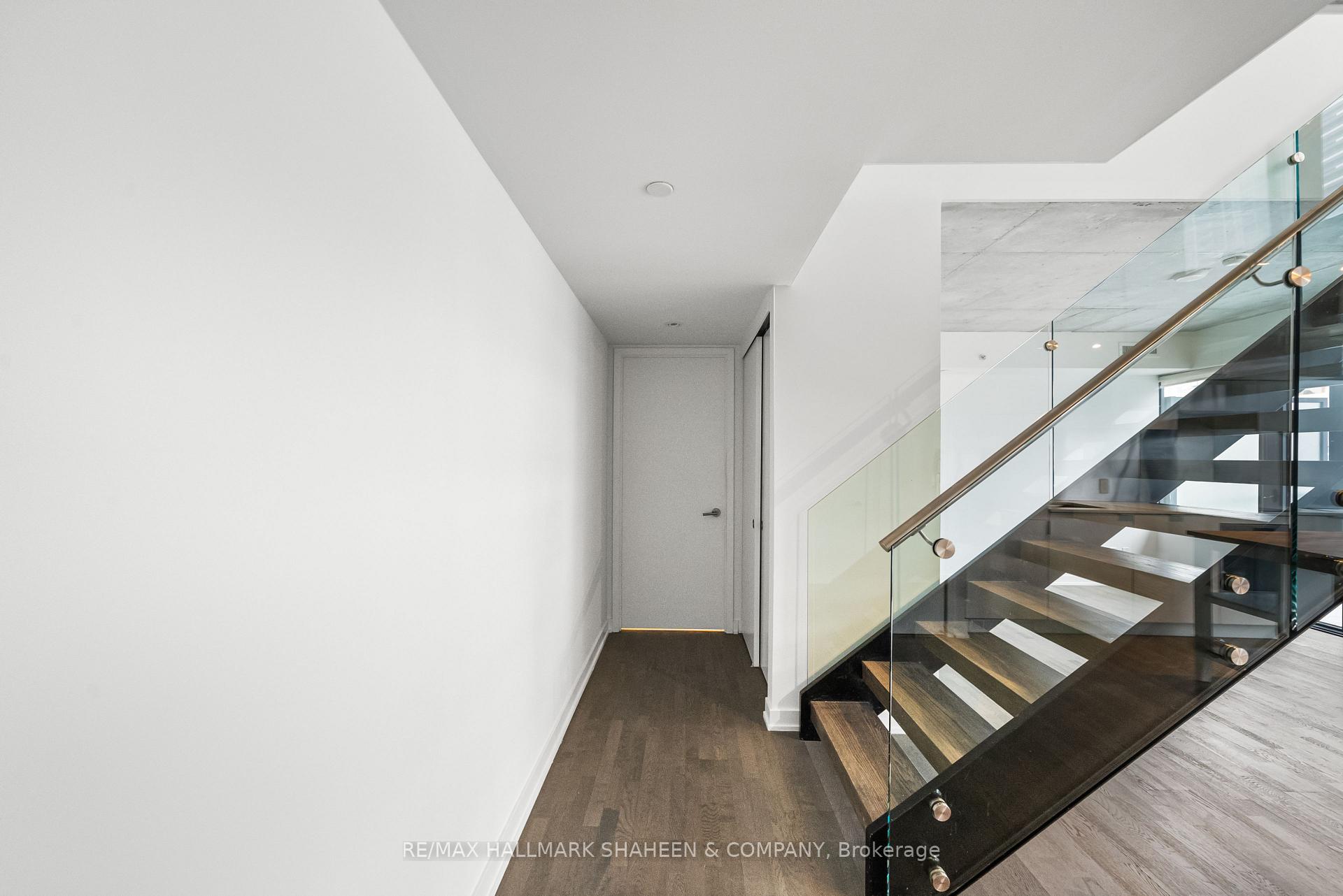 Photo 4 of Unit 702, 185 Roehampton Avenue, Toronto, Mount Pleasant West — HOMEH