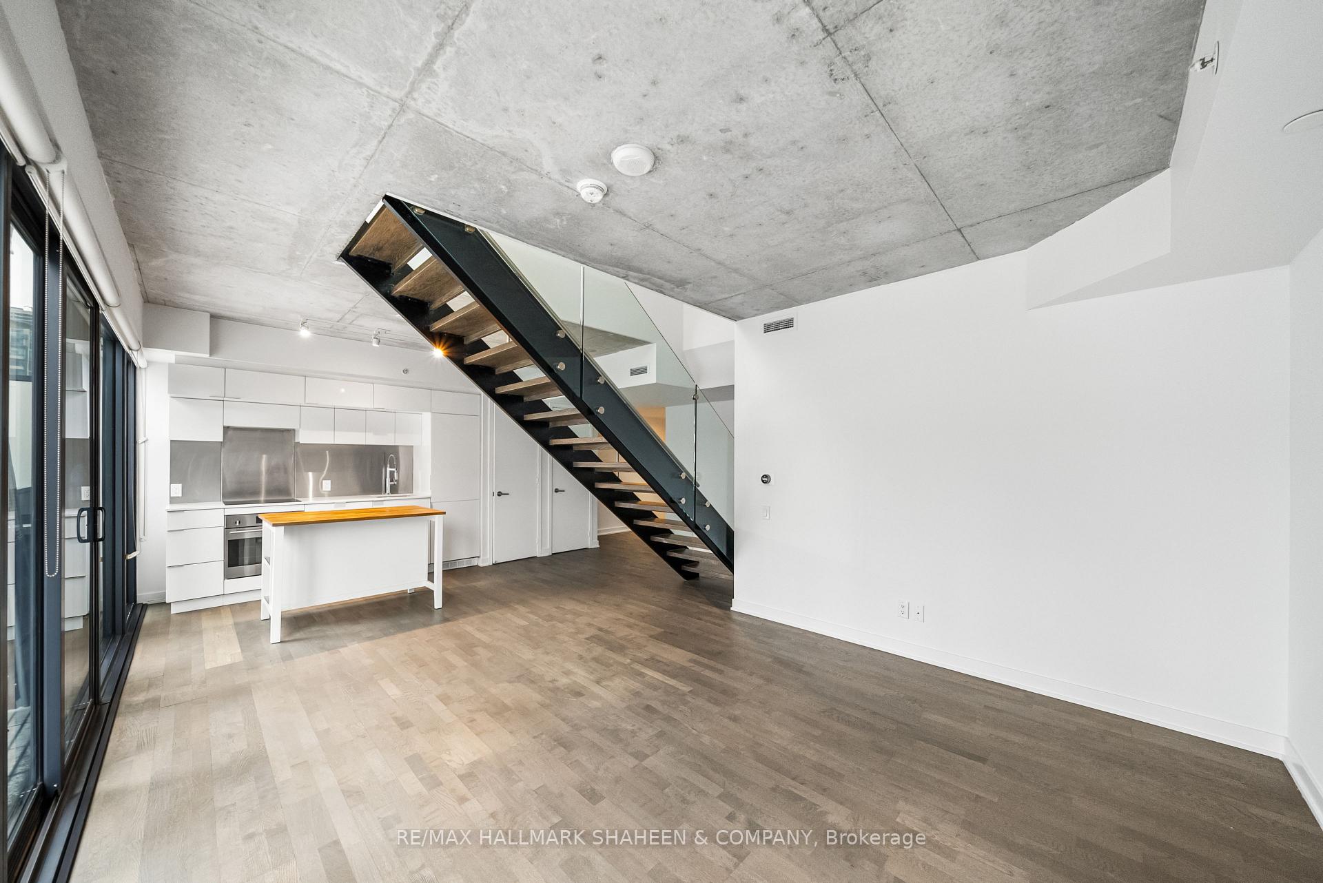 Photo 5 of Unit 702, 185 Roehampton Avenue, Toronto, Mount Pleasant West — HOMEH
