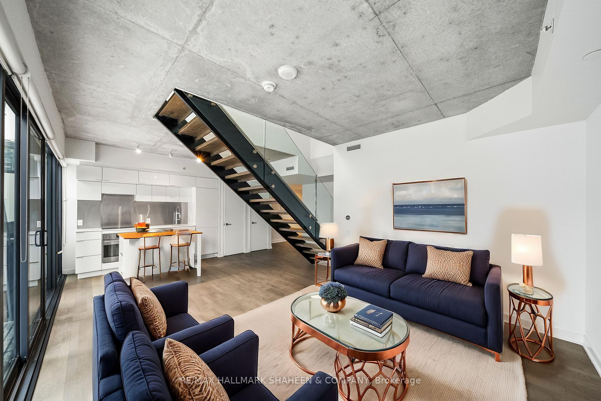 Photo 6 of Unit 702, 185 Roehampton Avenue, Toronto, Mount Pleasant West — HOMEH