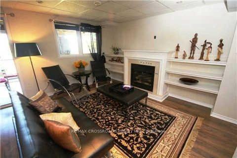 Photo 9 of 268 Pinnacle Trail, Aurora, Bayview Wellington — HOMEH