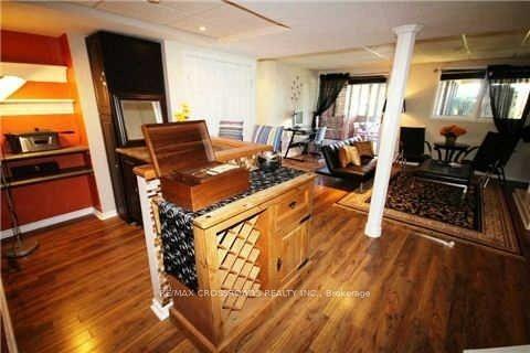 Photo 14 of 268 Pinnacle Trail, Aurora, Bayview Wellington — HOMEH