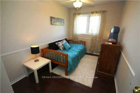 Photo 15 of 268 Pinnacle Trail, Aurora, Bayview Wellington — HOMEH