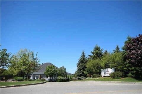 Photo 17 of 268 Pinnacle Trail, Aurora, Bayview Wellington — HOMEH