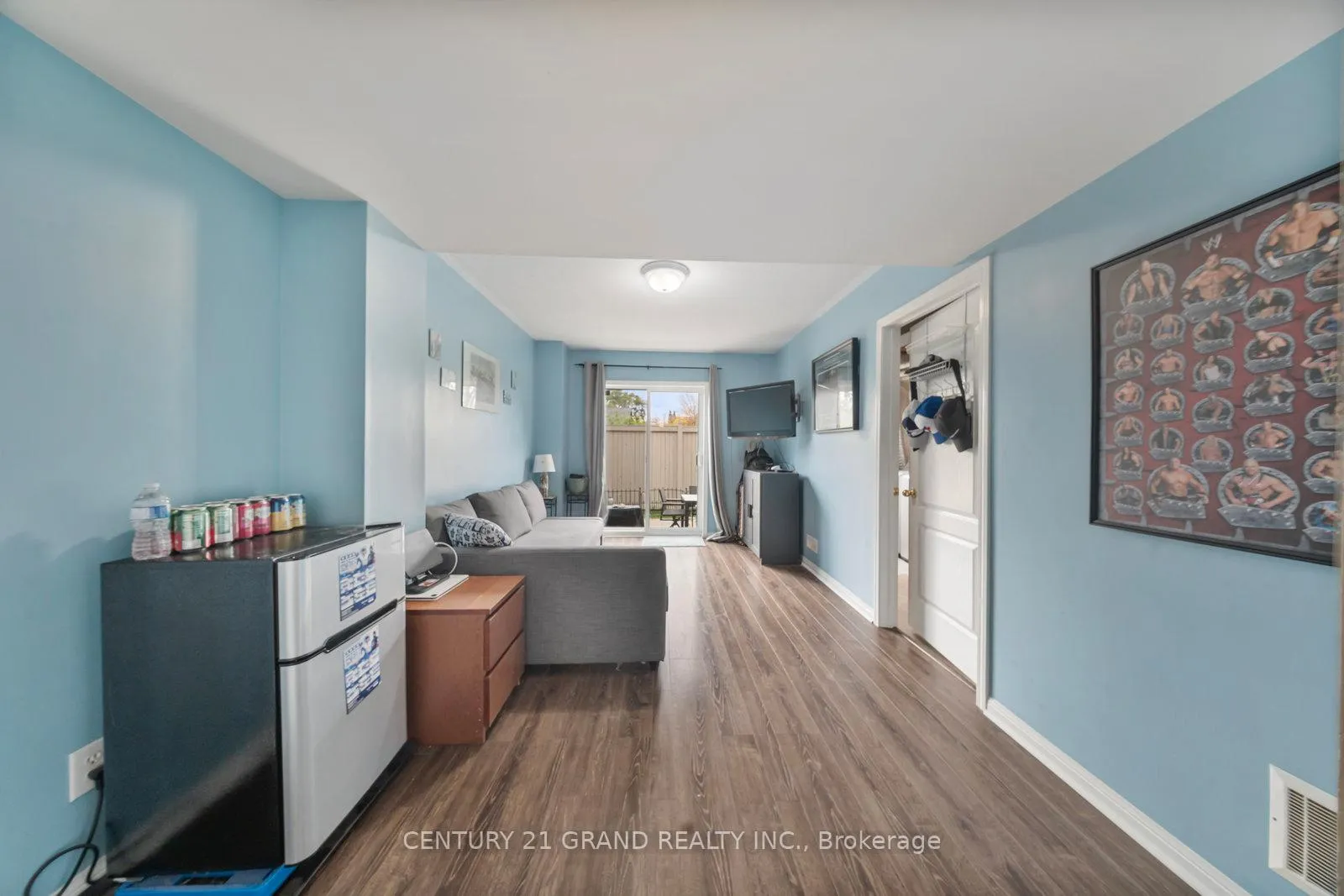 Photo 7 of Unit 38, 470 Beach Boulevard, Hamilton, Hamilton Beach — HOMEH