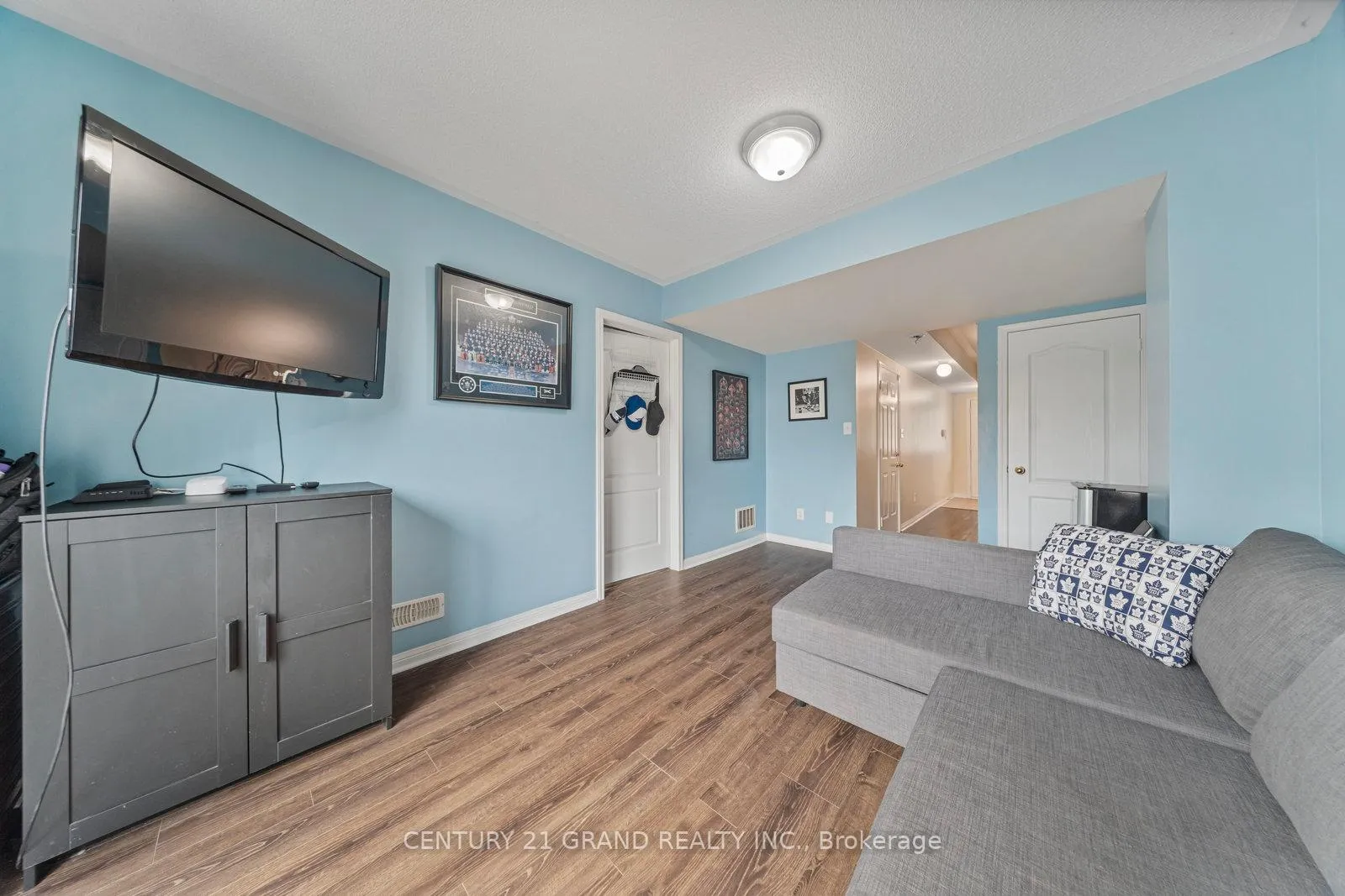 Photo 8 of Unit 38, 470 Beach Boulevard, Hamilton, Hamilton Beach — HOMEH