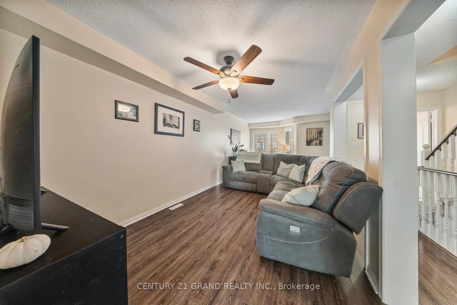 Photo 16 of Unit 38, 470 Beach Boulevard, Hamilton, Hamilton Beach — HOMEH