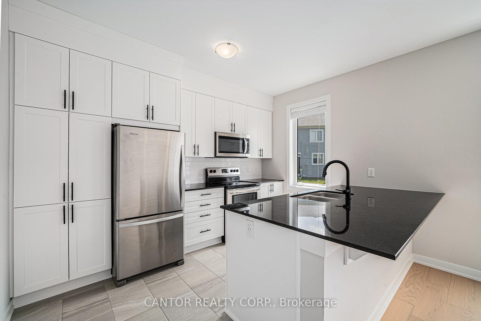 Photo 7 of 22 Focality Crescent, Ottawa, Barrhaven - Half Moon Bay — HOMEH