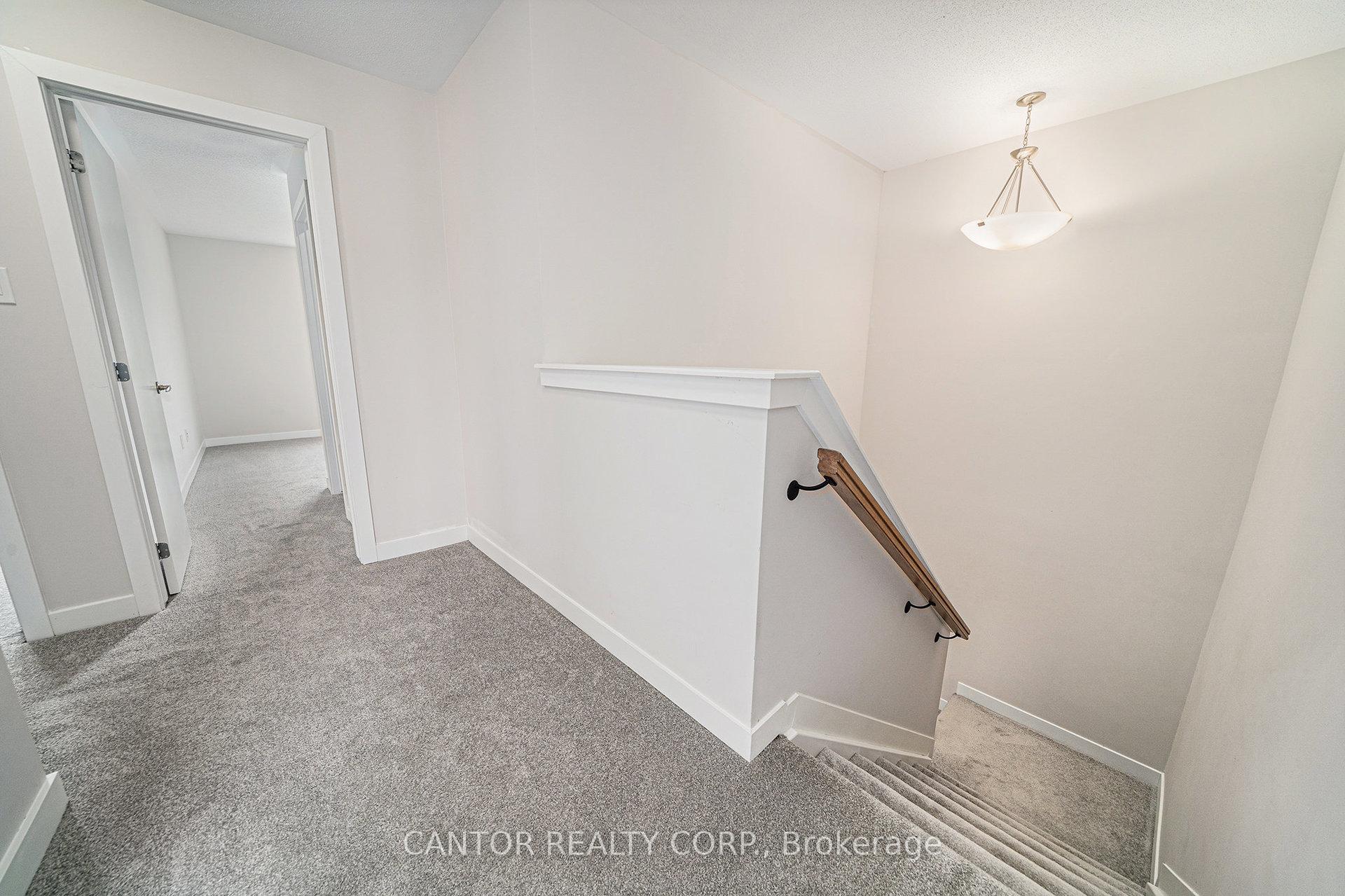 Photo 11 of 22 Focality Crescent, Ottawa, Barrhaven - Half Moon Bay — HOMEH