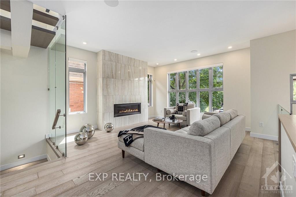 Photo 7 of 515 Edison Avenue, Ottawa, McKellar/Highland — HOMEH