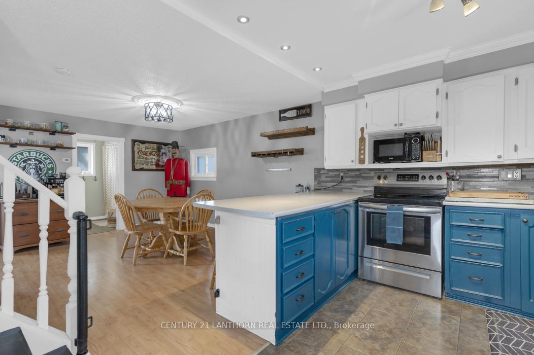 Photo 16 of 24 Parker Street, Belleville, Belleville Ward — HOMEH