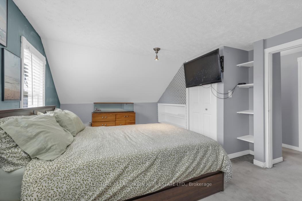 Photo 19 of 24 Parker Street, Belleville, Belleville Ward — HOMEH