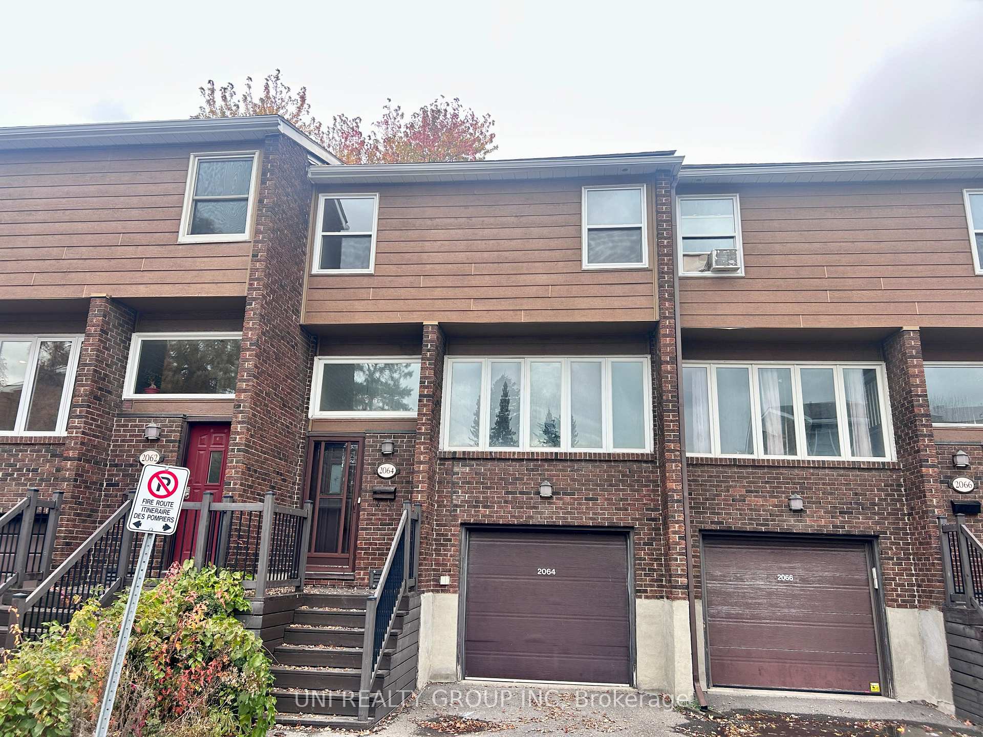 Photo 1 of 2064 Eric Crescent, Ottawa, Pineview — HOMEH