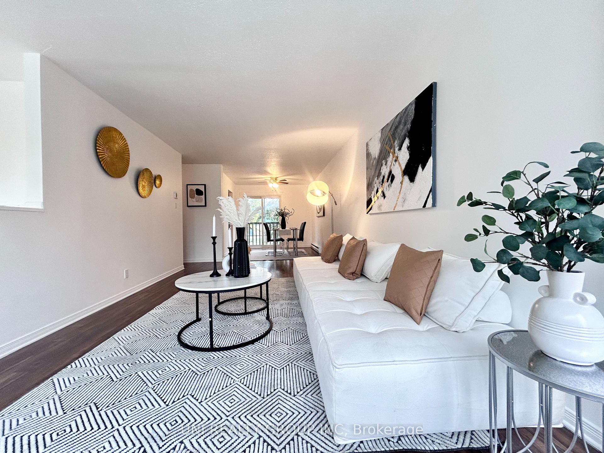Photo 19 of 2064 Eric Crescent, Ottawa, Pineview — HOMEH