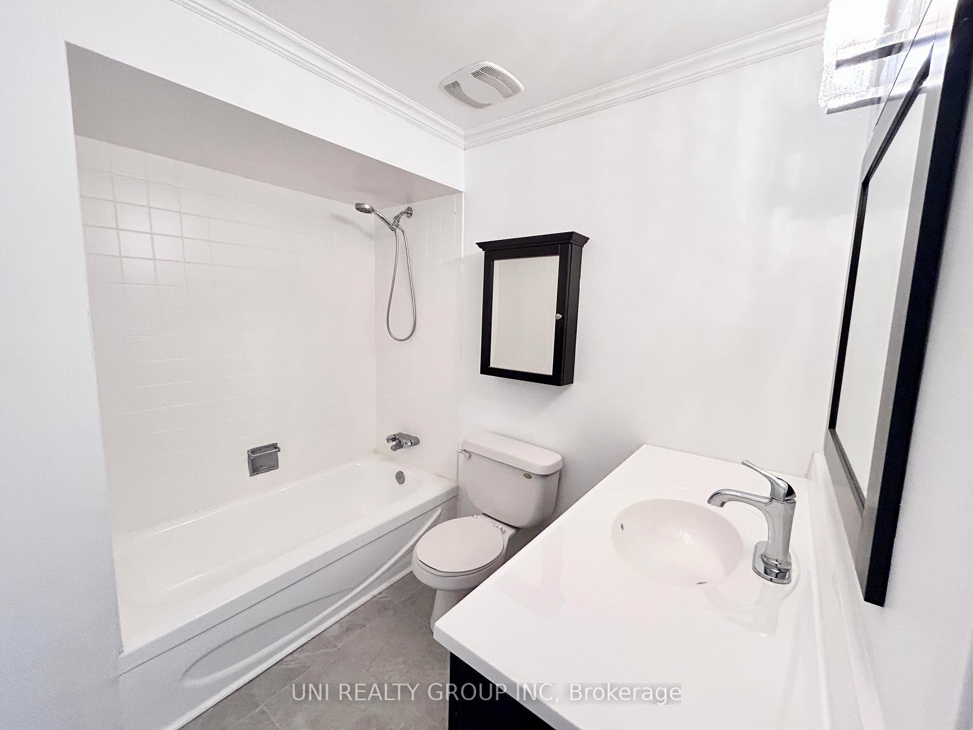 Photo 24 of 2064 Eric Crescent, Ottawa, Pineview — HOMEH