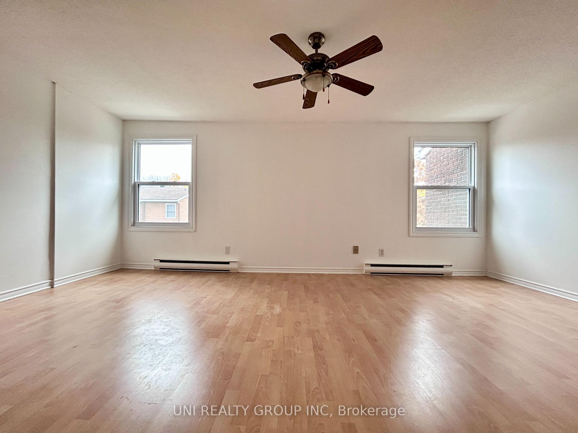Photo 25 of 2064 Eric Crescent, Ottawa, Pineview — HOMEH