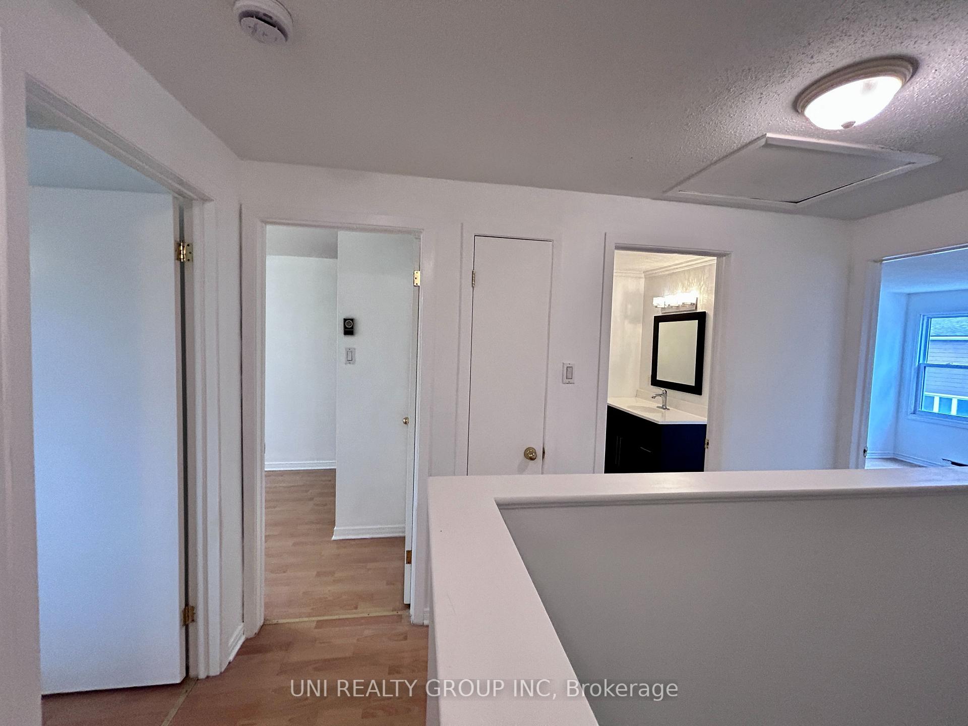 Photo 26 of 2064 Eric Crescent, Ottawa, Pineview — HOMEH