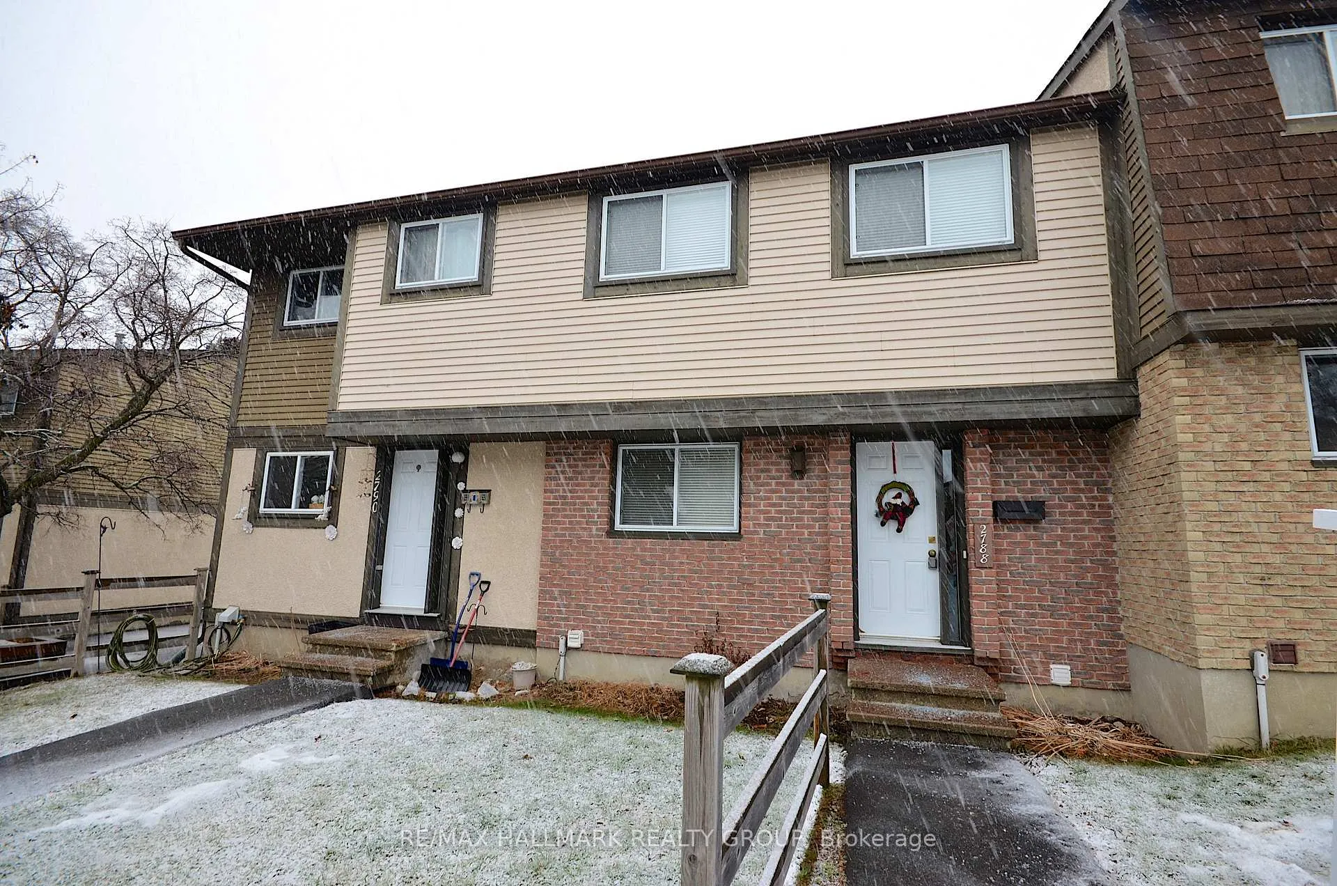 Front of 2788 Pimlico Crescent
