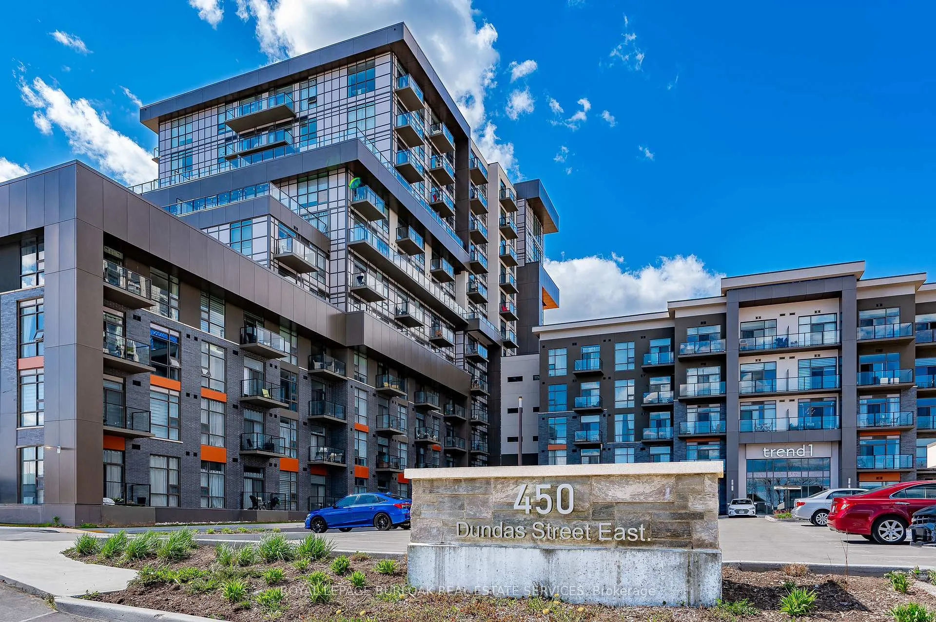 Photo 2 of Unit 121, 450 Dundas Street E, Hamilton, Waterdown — HOMEH