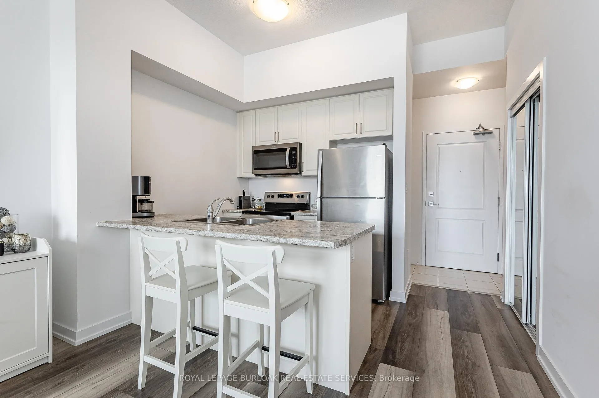 Photo 6 of Unit 121, 450 Dundas Street E, Hamilton, Waterdown — HOMEH