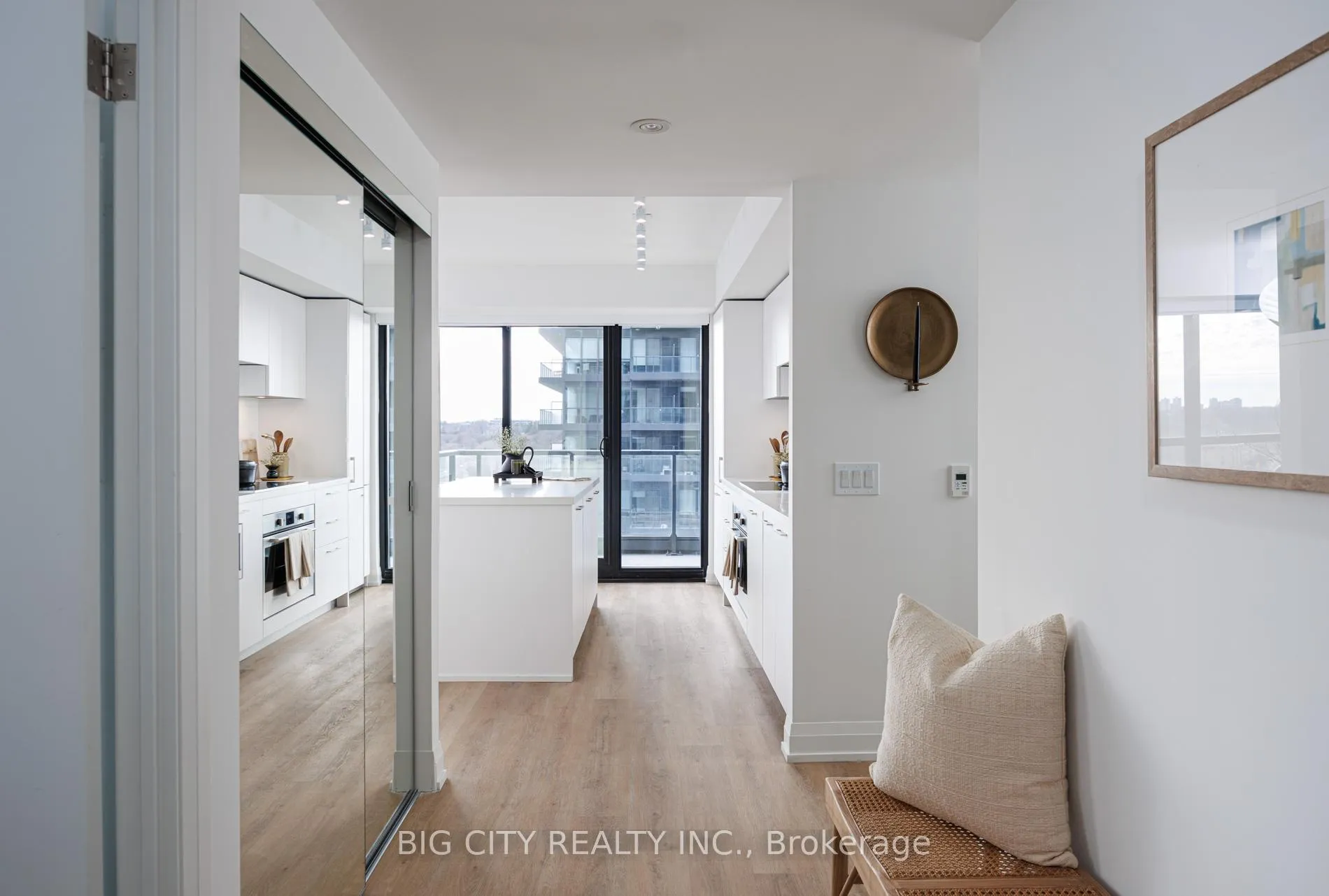Photo 3 of Unit 1313, 36 Brentcliffe Road, Toronto, Thorncliffe Park — HOMEH