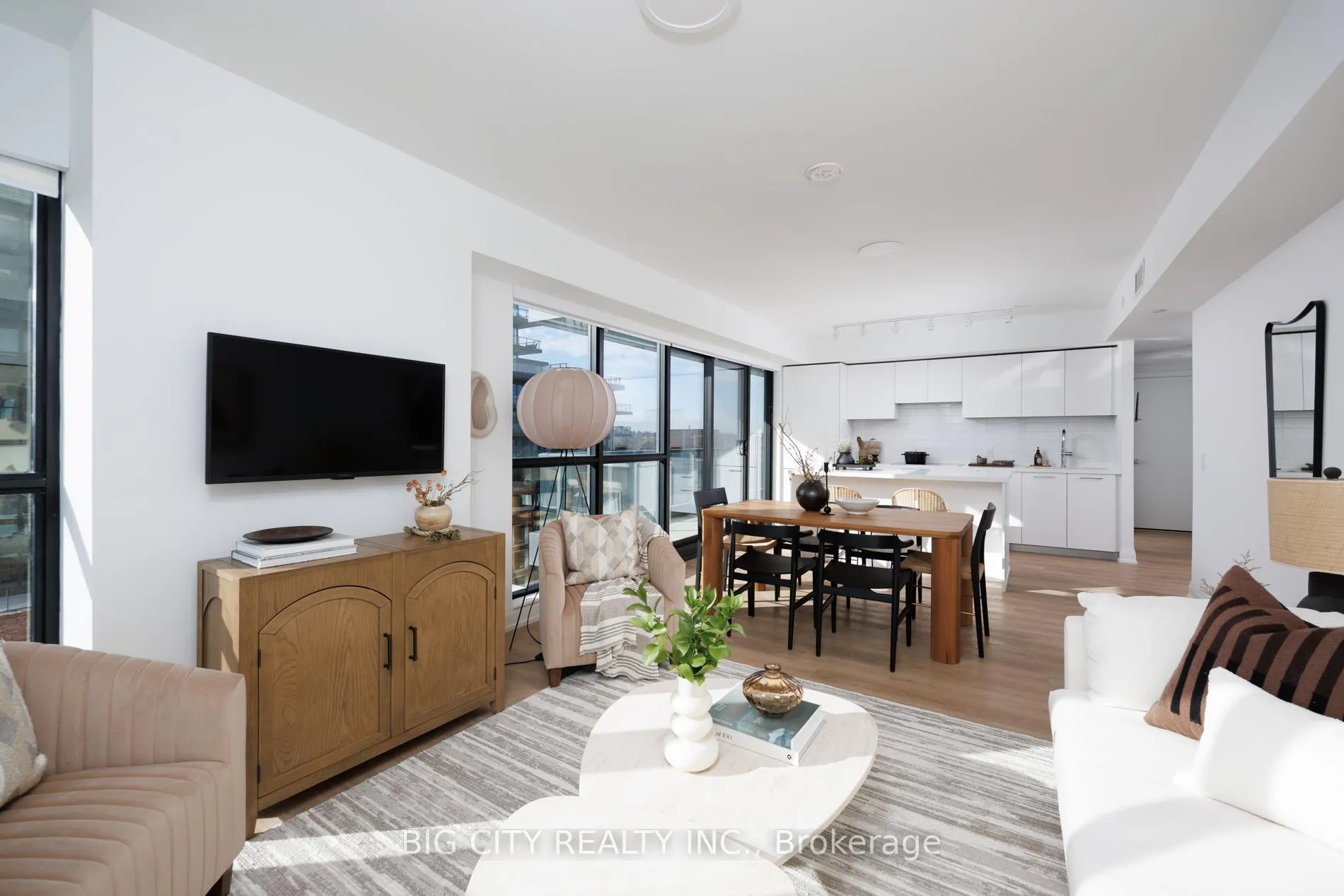 Photo 10 of Unit 1313, 36 Brentcliffe Road, Toronto, Thorncliffe Park — HOMEH