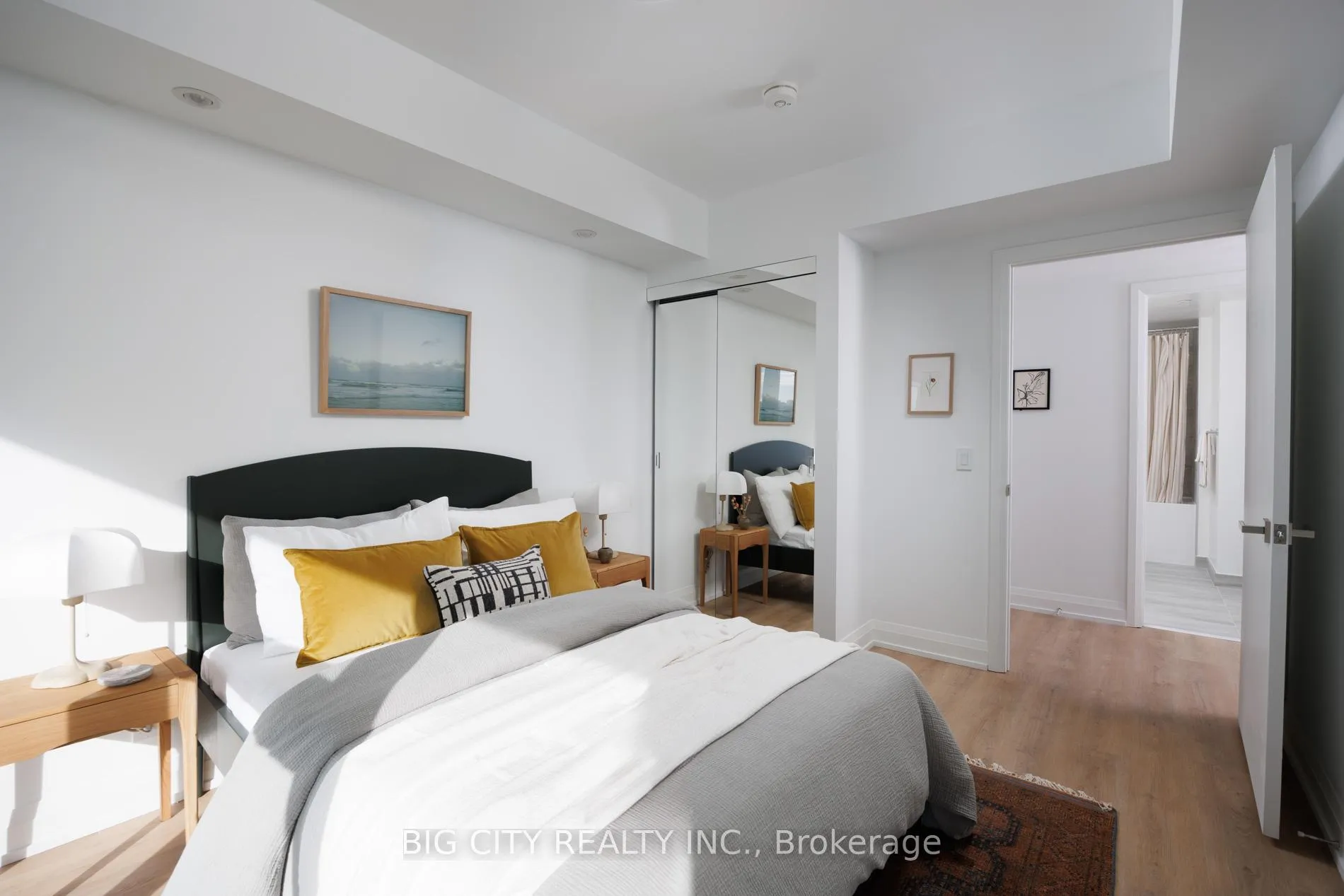 Photo 13 of Unit 1313, 36 Brentcliffe Road, Toronto, Thorncliffe Park — HOMEH