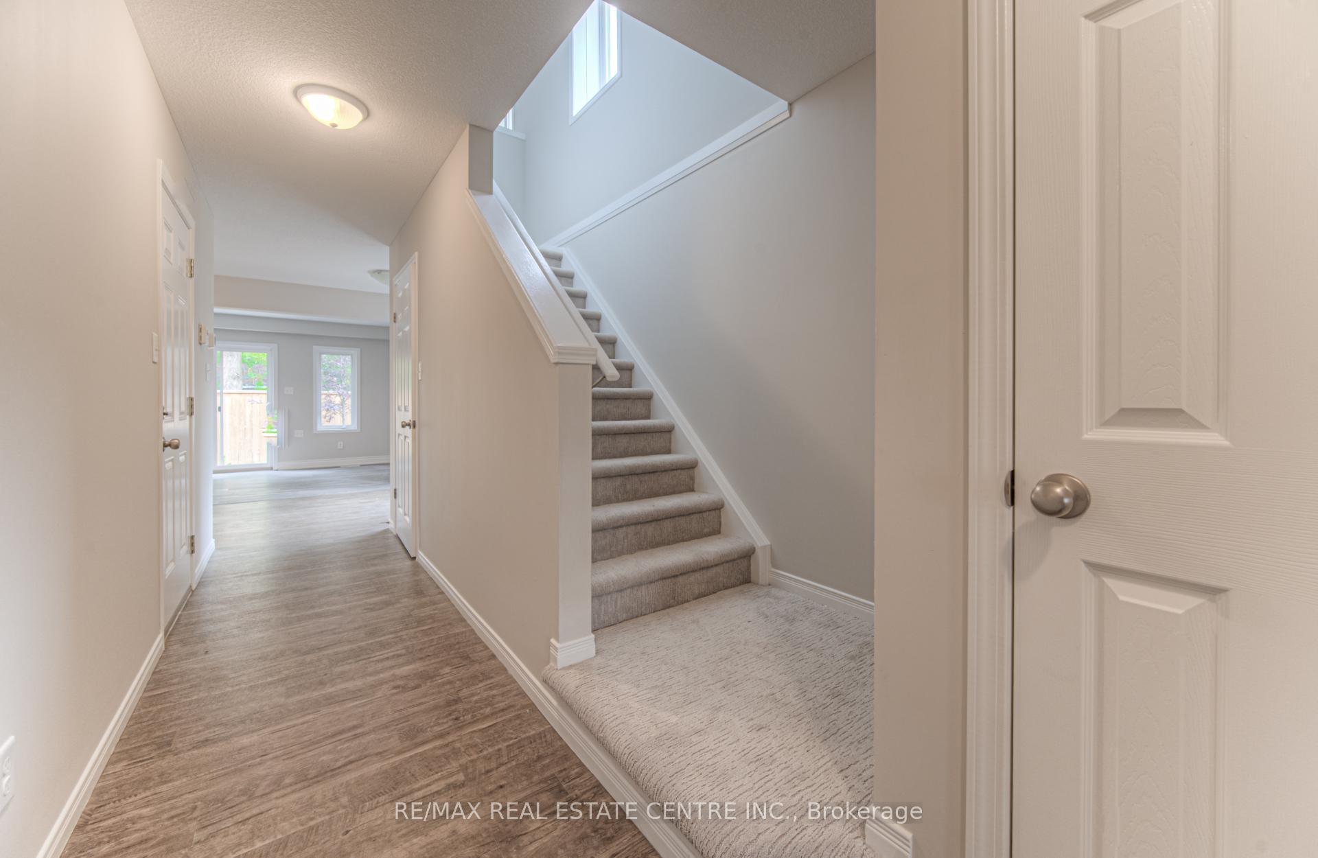 Photo 3 of Unit 22, 50 Pinnacle Drive, Kitchener — HOMEH