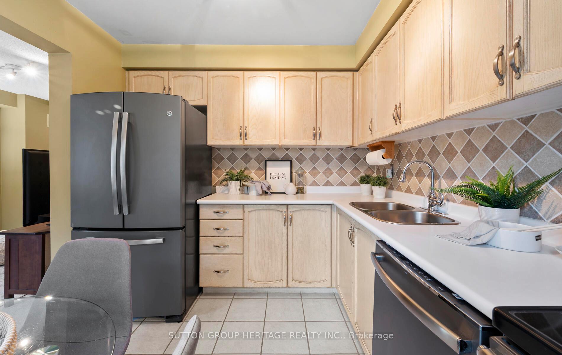 Photo 5 of Unit 28, 1801 Nichol Avenue, Whitby, Blue Grass Meadows — HOMEH