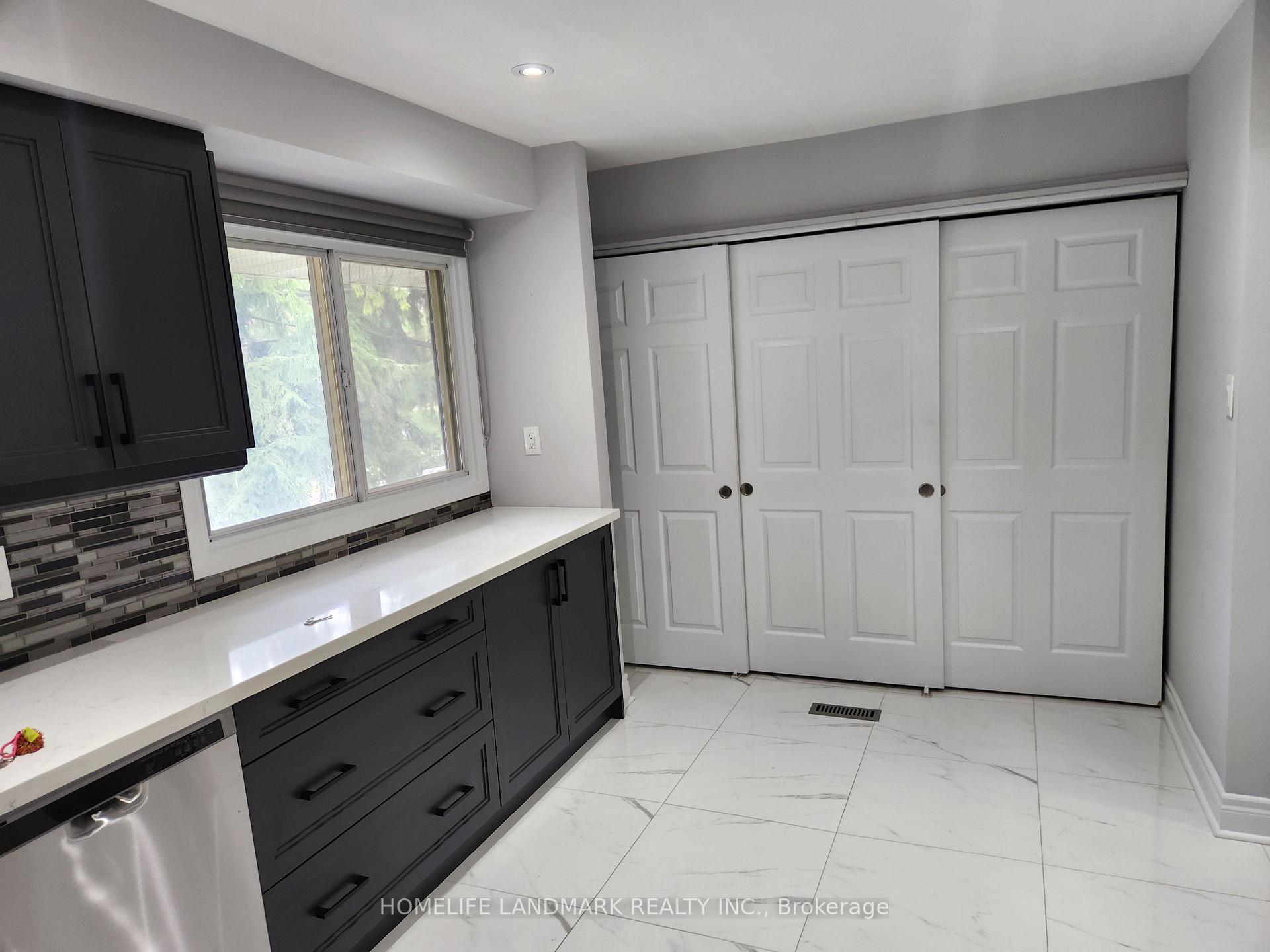 Photo 15 of 7 Poplar Crescent, Aurora, Aurora Highlands — HOMEH